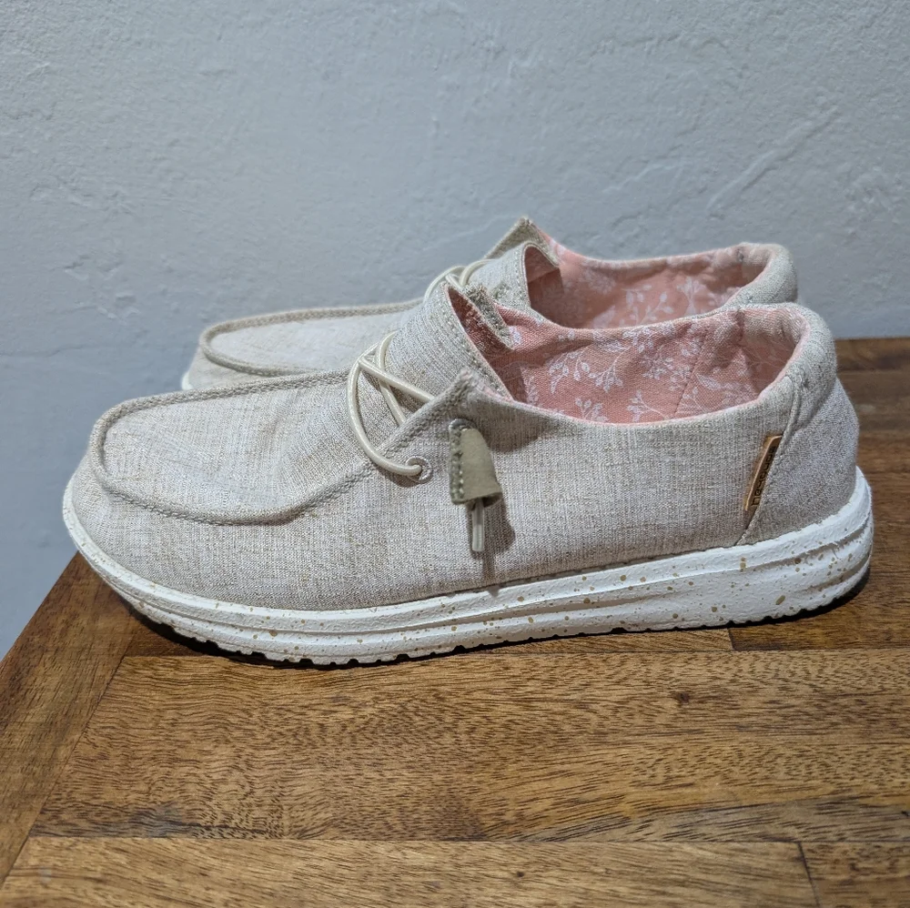 Hey‎ Dude Wendy Women Casual Shoes 7 Chambray White Nut Canvas Slip On 121410121
